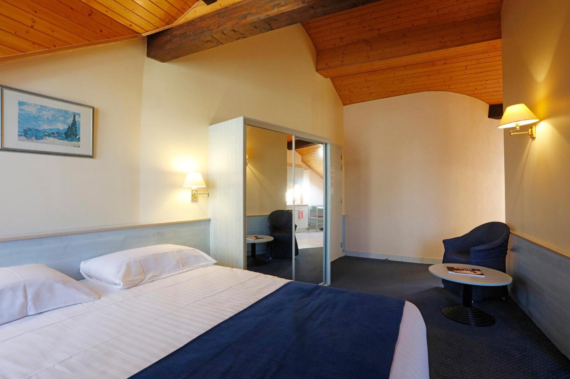 Montbrillant Hotel